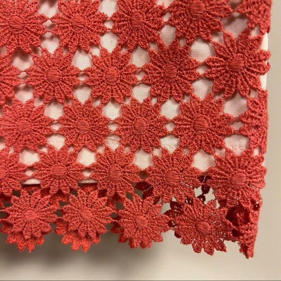 Talbots peach lace flower overlay pencil skirt. 2P - Picture 4 of 7